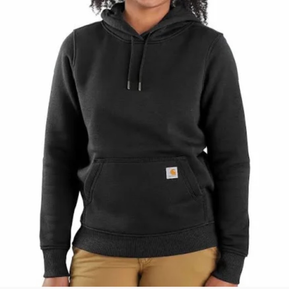 Woman’s black carhartt hoodie black